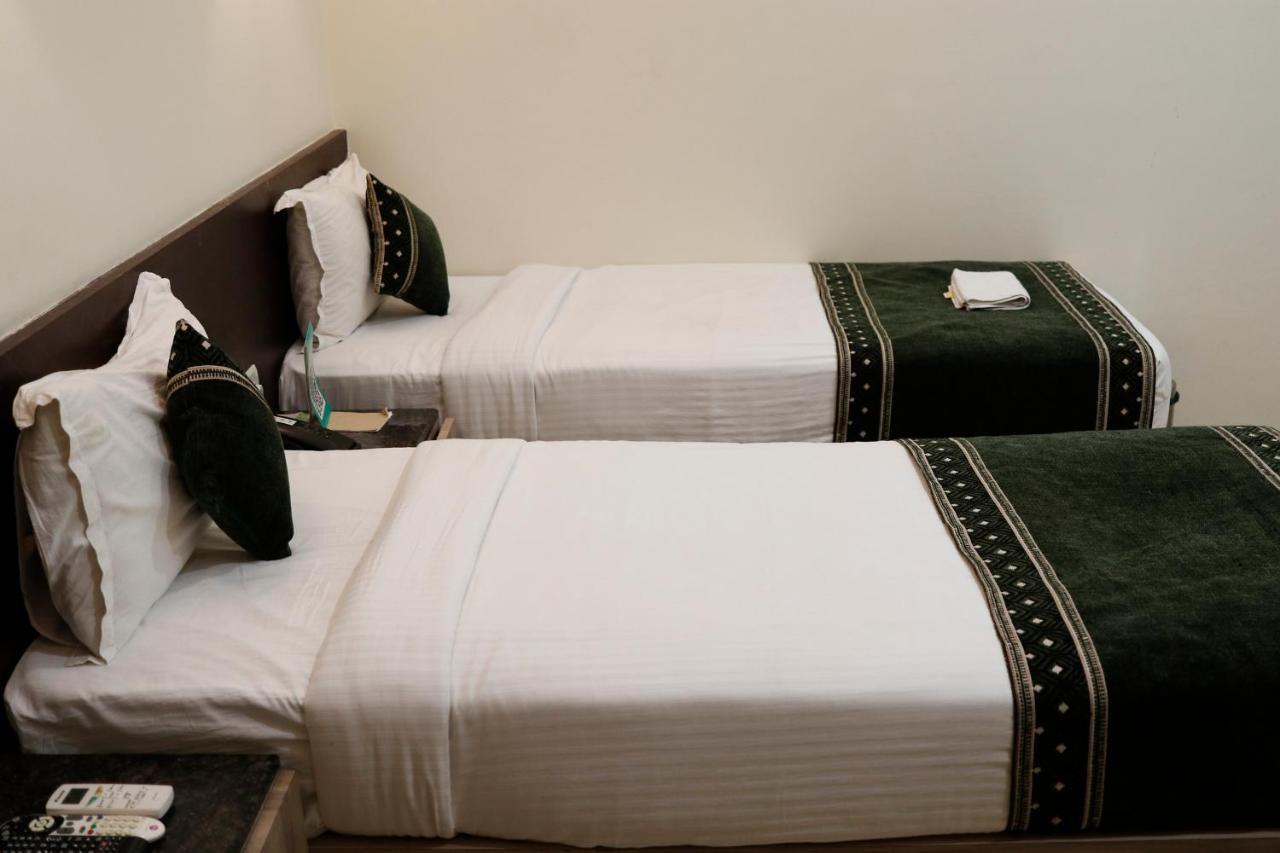 The Myriad Hotel บาห์ยันดาร์ ภายนอก รูปภาพ