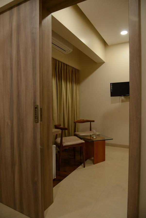 The Myriad Hotel บาห์ยันดาร์ ภายนอก รูปภาพ